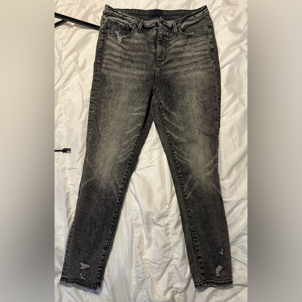 Buckle Women's Gray Skinny Jeans